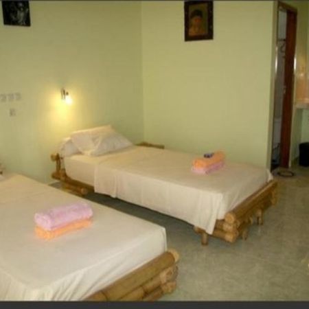 Puri Tugu Belanda Hotel Lovina  Bagian luar foto