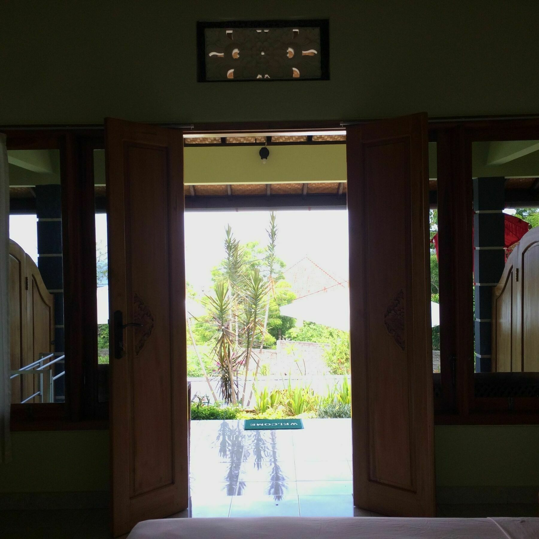 Puri Tugu Belanda Hotel Lovina  Bagian luar foto